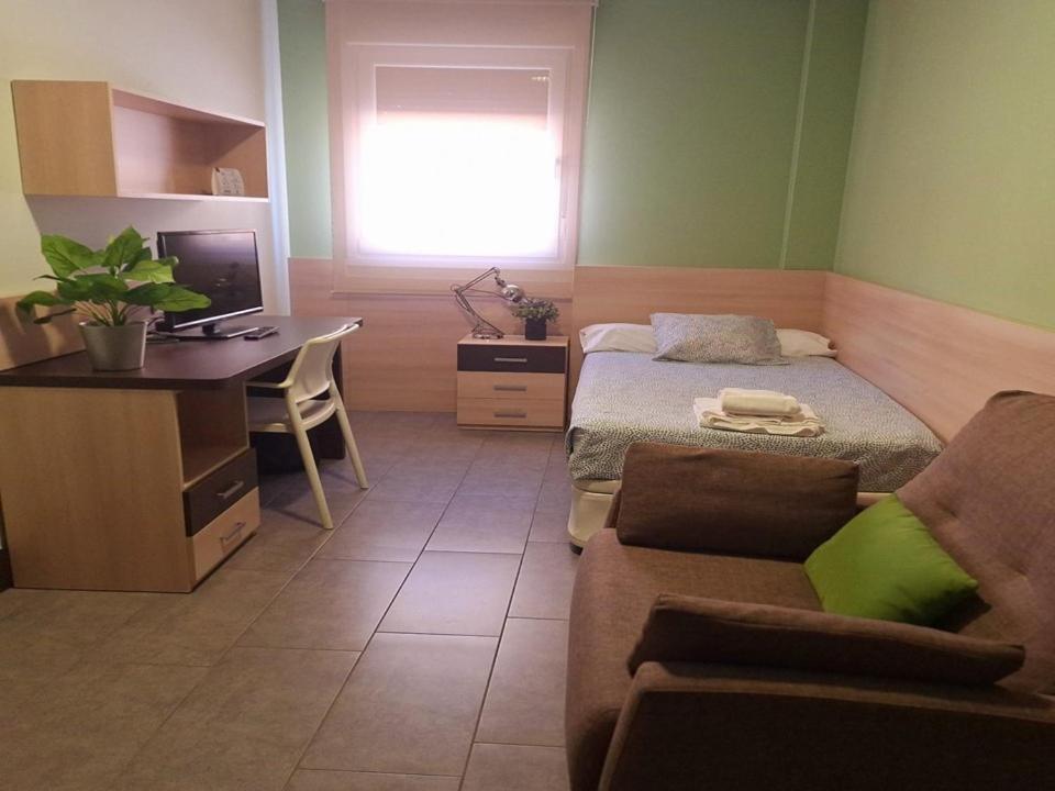 The Factory Residence Hall Segowia Zewnętrze zdjęcie