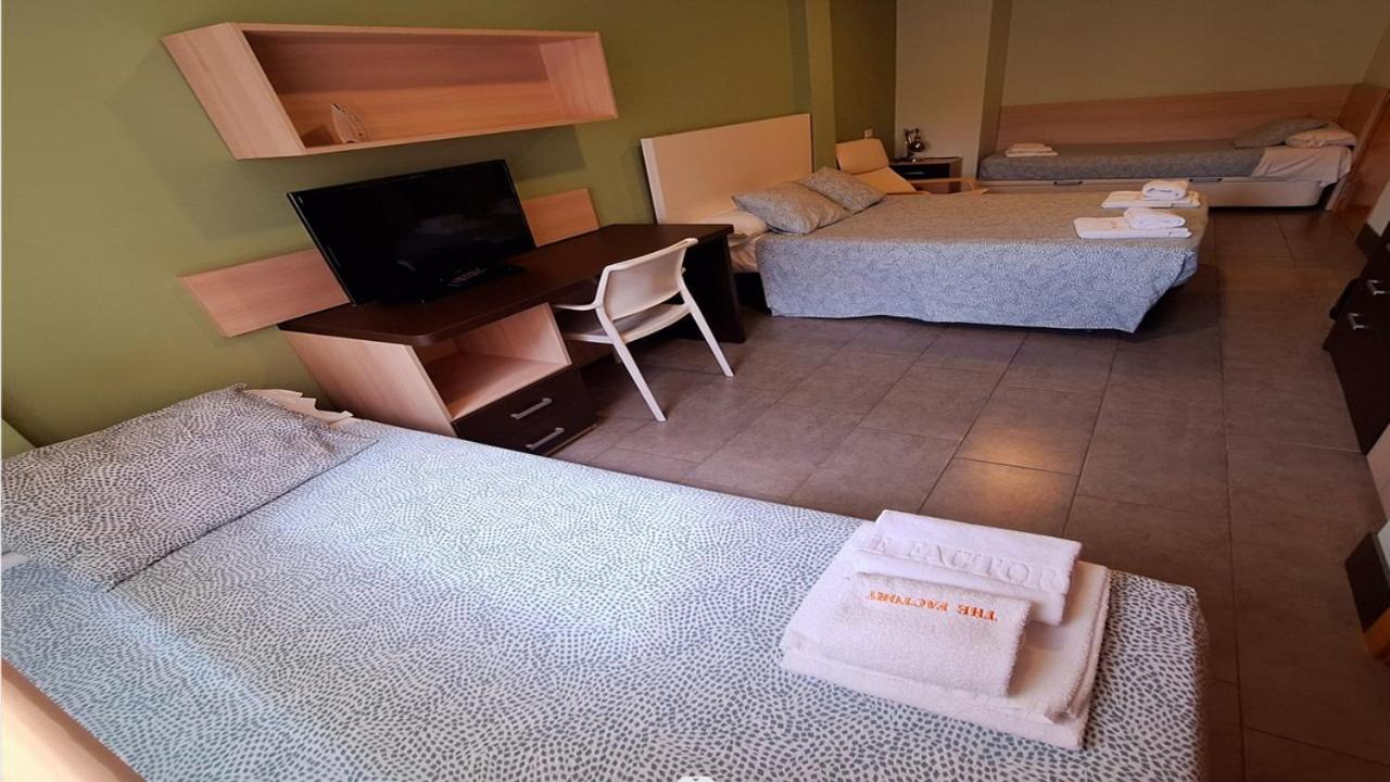 The Factory Residence Hall Segowia Zewnętrze zdjęcie