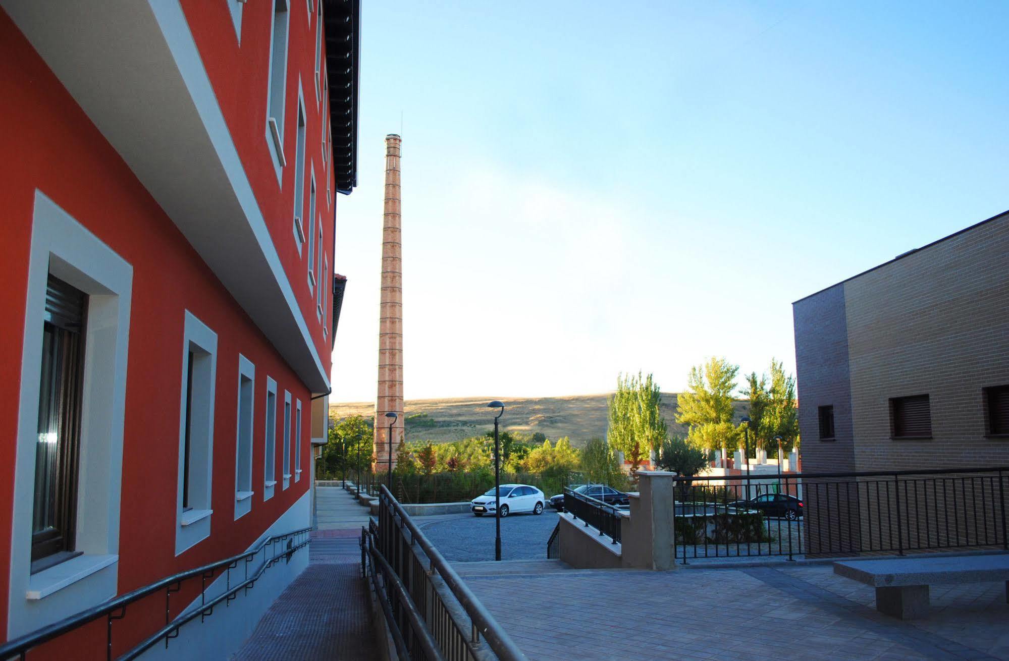 The Factory Residence Hall Segowia Zewnętrze zdjęcie
